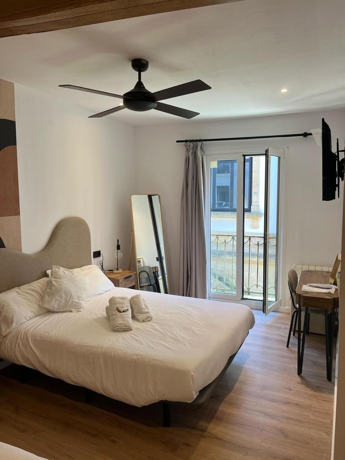 Kaixo Rooms Сан Себастиан Екстериор снимка